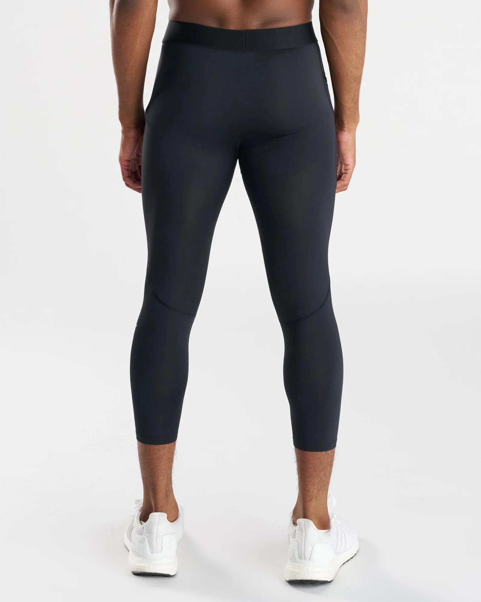 Baselayer 3/4 Length Legging - Black - Image 5